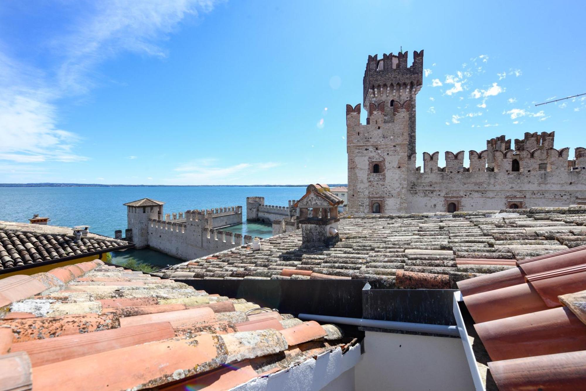 Locanda Carolina Valerio Catullo Sirmione Exterior photo